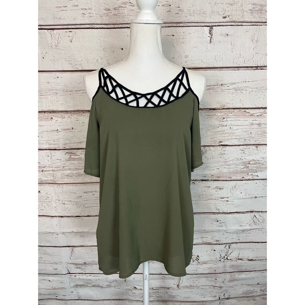 NY&C 7th Ave cold shoulder Green blouse